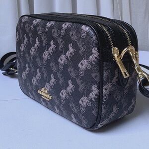 Coach Jes Crossbody With Horse And Carriage Print